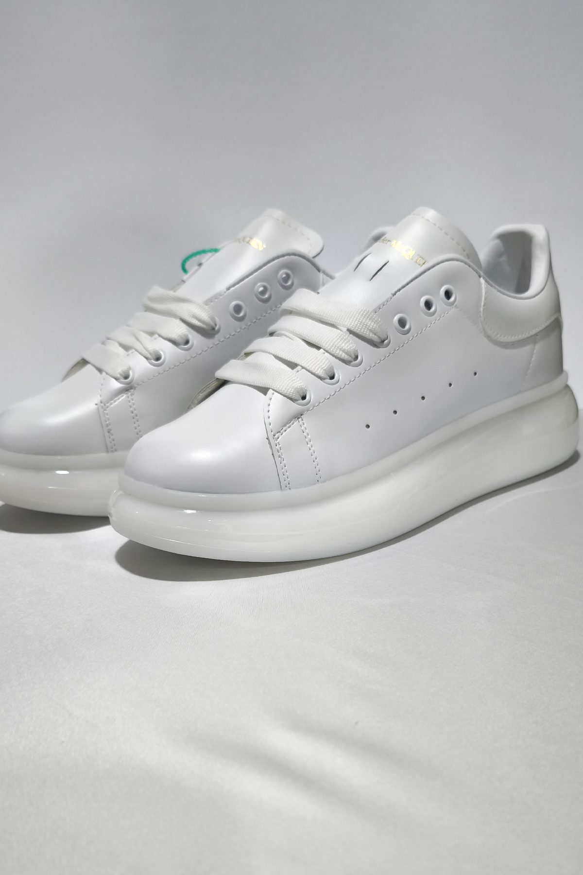 Kalın Taban Beyaz Unisex Sneaker | Jel Destekli Spor Ayakkabı