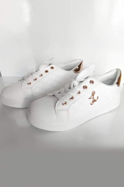 Beyaz Şık Kadın Sneaker | Altın Detaylı Rahat Günlük Ayakkabı