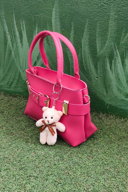 Peluş Ayı Charmlı Kadın Omuz Çantası – Pembe Renk & Peluş Ayıcık Detaylı Kadın Çanta