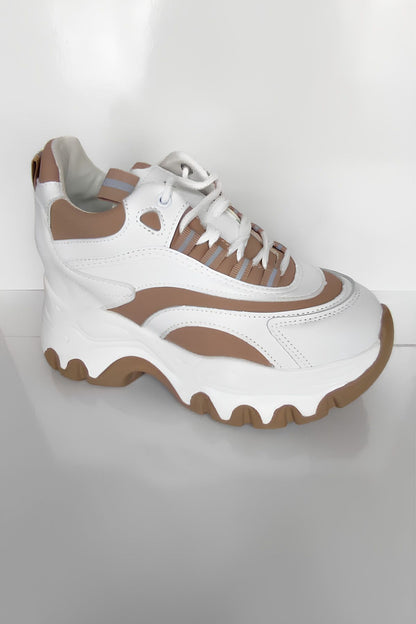 Beyaz Taba Kalın Taban Spor Ayakkabı – Şık ve Rahat Sneaker, Yürüyüş Ayakkabısı