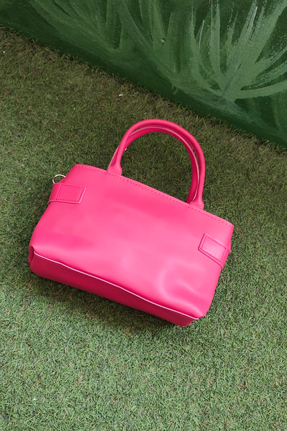 Peluş Ayı Charmlı Kadın Omuz Çantası – Pembe Renk & Peluş Ayıcık Detaylı Kadın Çanta