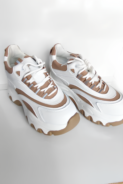 Beyaz Taba Kalın Taban Spor Ayakkabı – Şık ve Rahat Sneaker, Yürüyüş Ayakkabısı