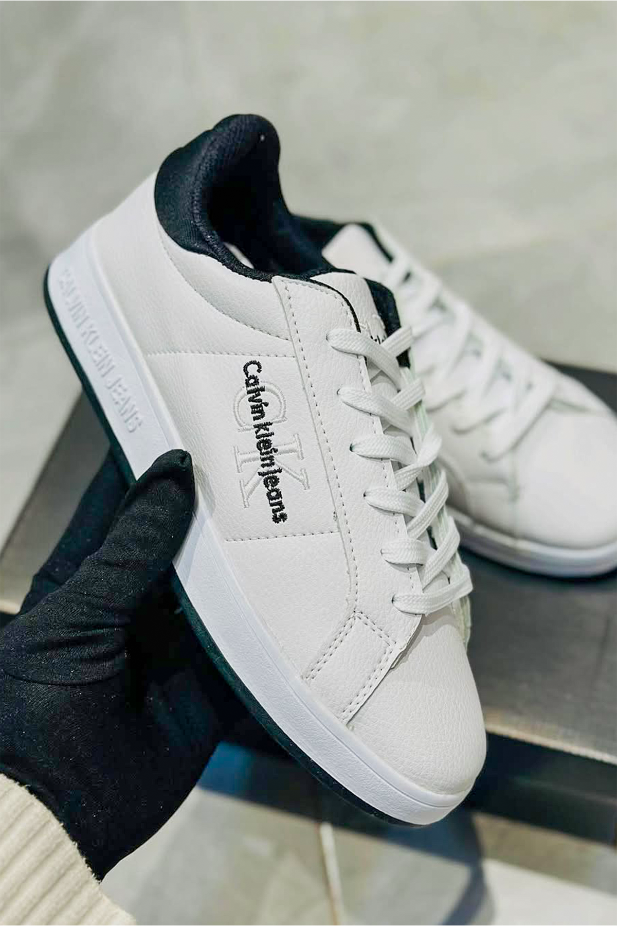 Beyaz Erkek Spor Ayakkabı - Rahat ve Şık Günlük Sneaker