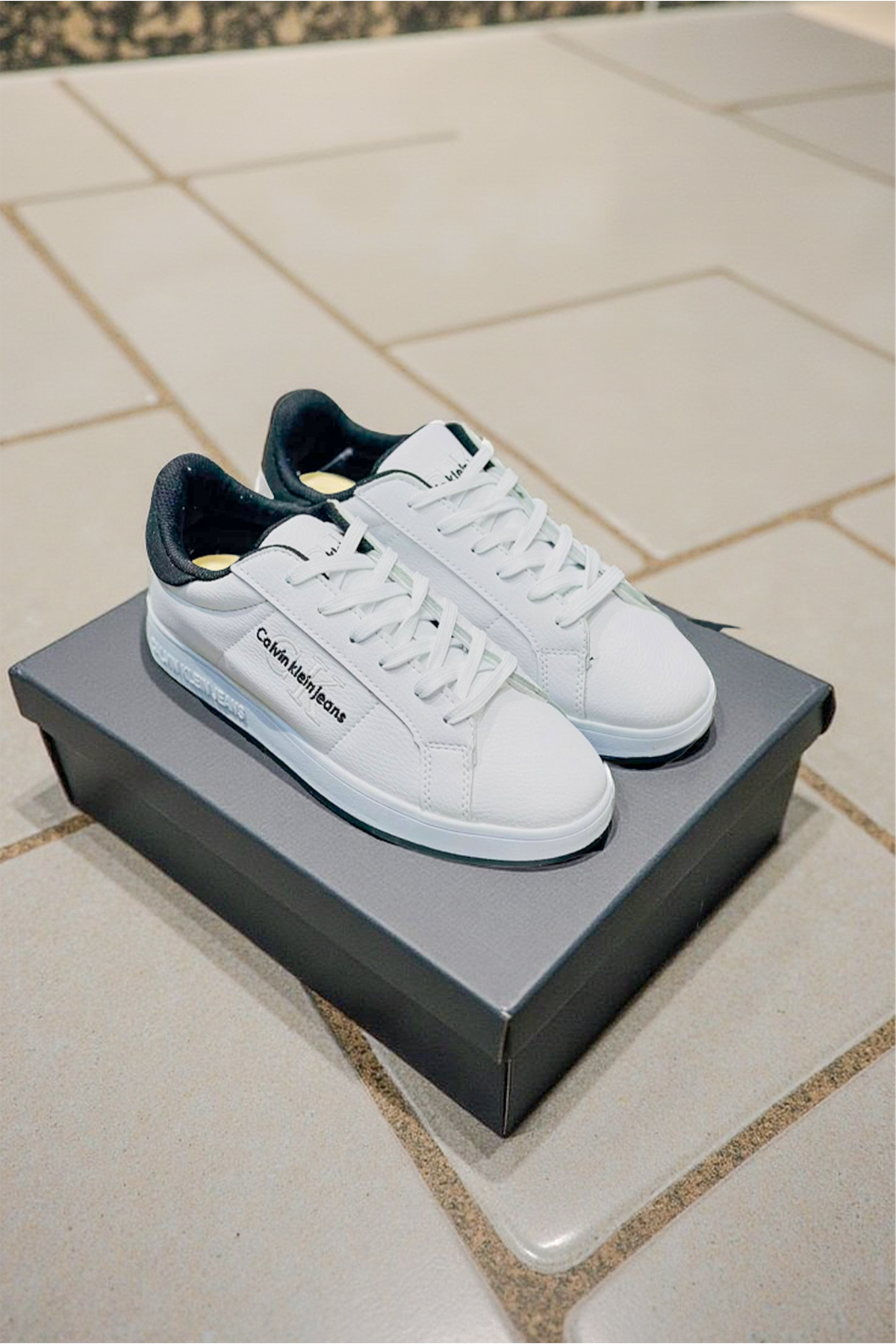 Beyaz Erkek Spor Ayakkabı - Rahat ve Şık Günlük Sneaker