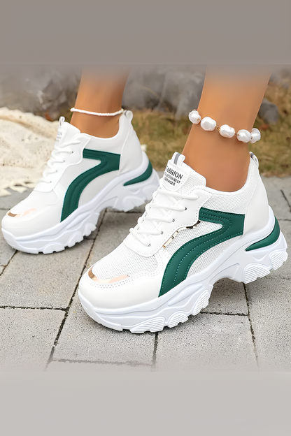 Beyaz Kalın Taban Kadın Spor Ayakkabı – Yeşil ve Gold Detaylı Nefes Alabilen Sneaker