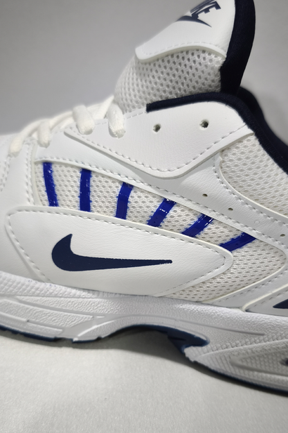 Beyaz Lacivert Kadın Spor Ayakkabı | Kalın Taban Rahat Yürüyüş ve Koşu Sneaker