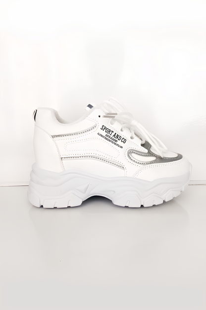 Kadın Beyaz Gri Detaylı Kalın Taban Spor Ayakkabı - Şık ve Rahat Sneaker